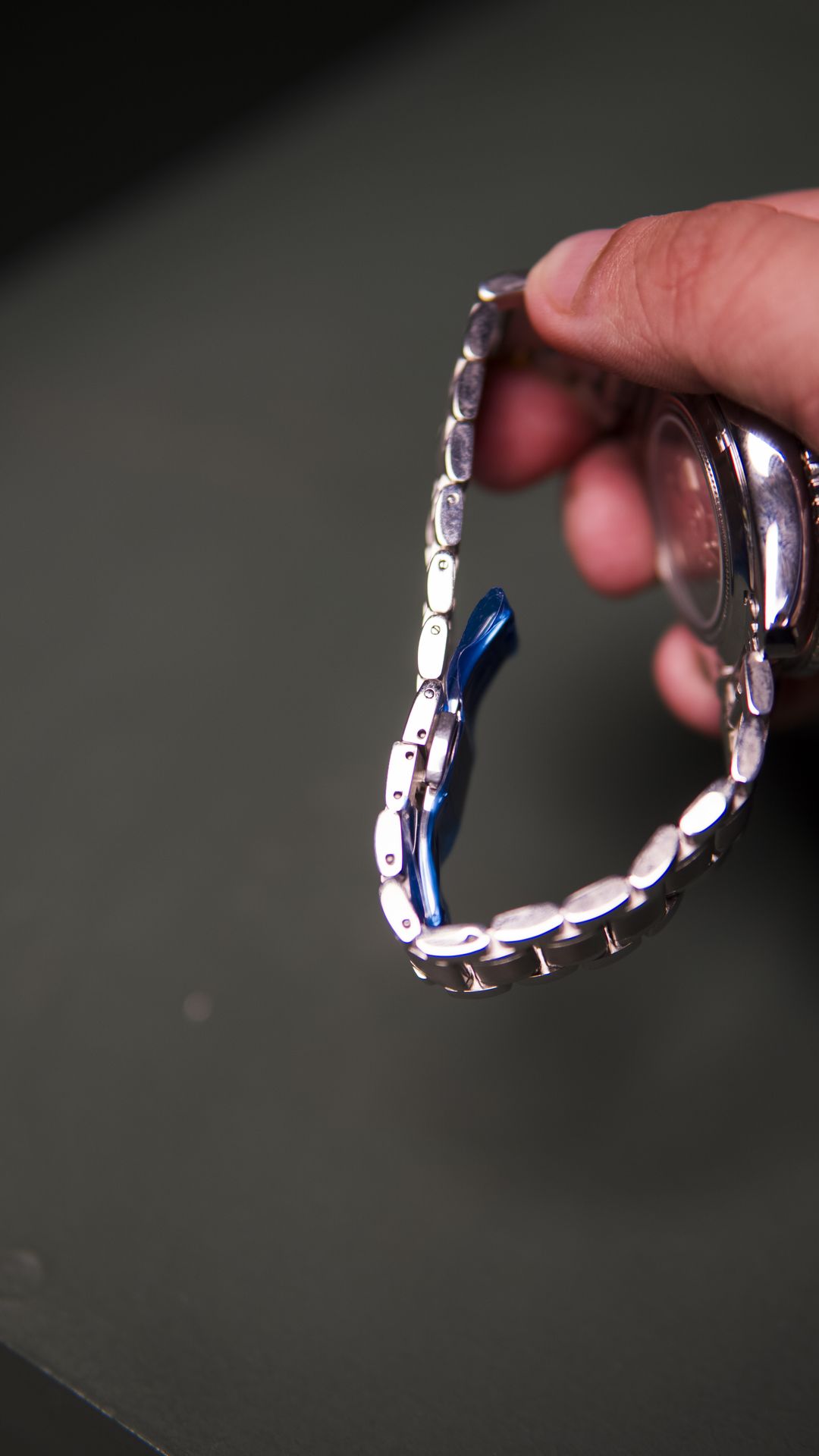 Bracelet Link Articulation and Finish